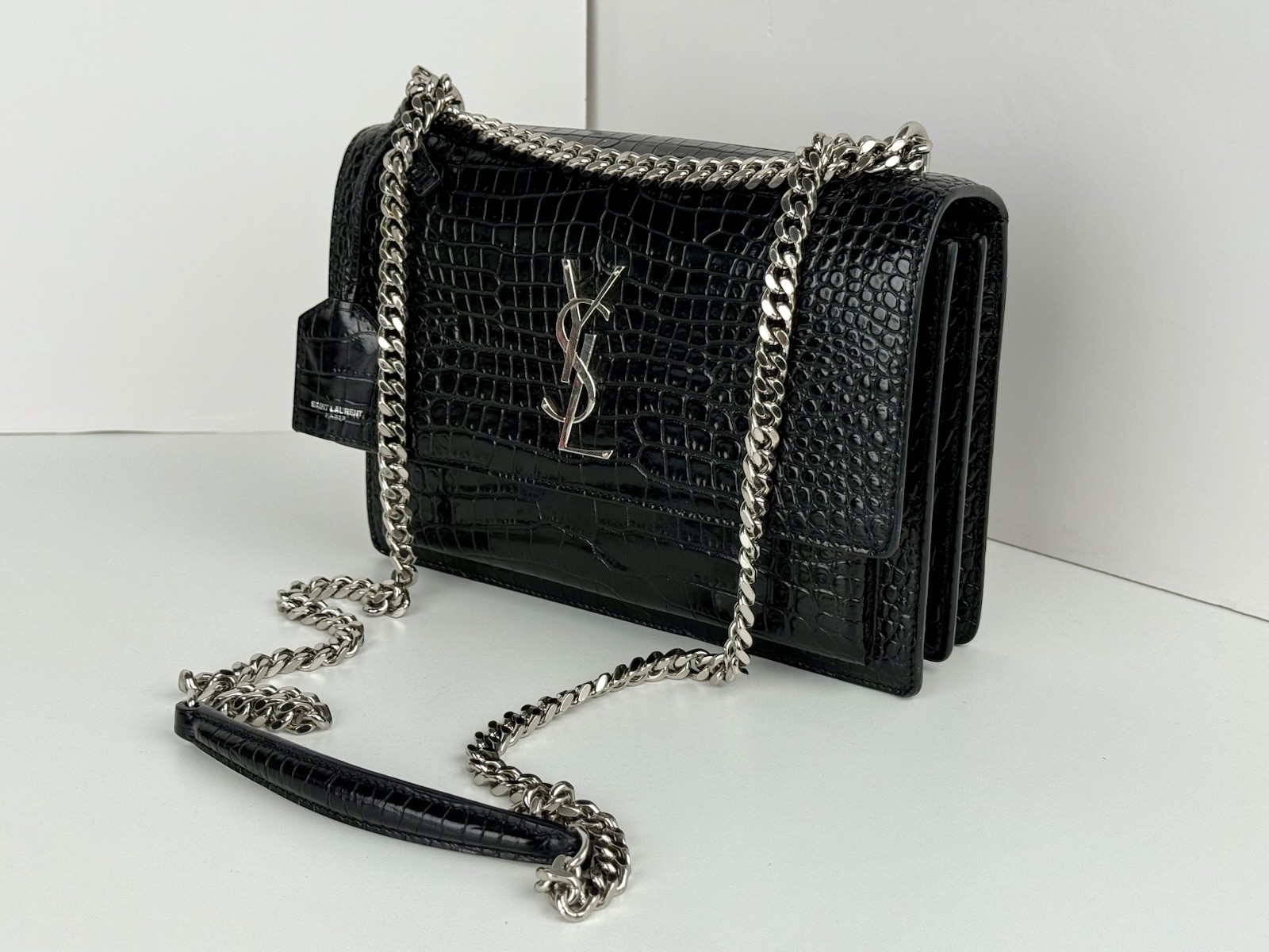 Borsa a tracolla Saint Laurent Sunset nera lucida coccodrillo in pelle goffrata