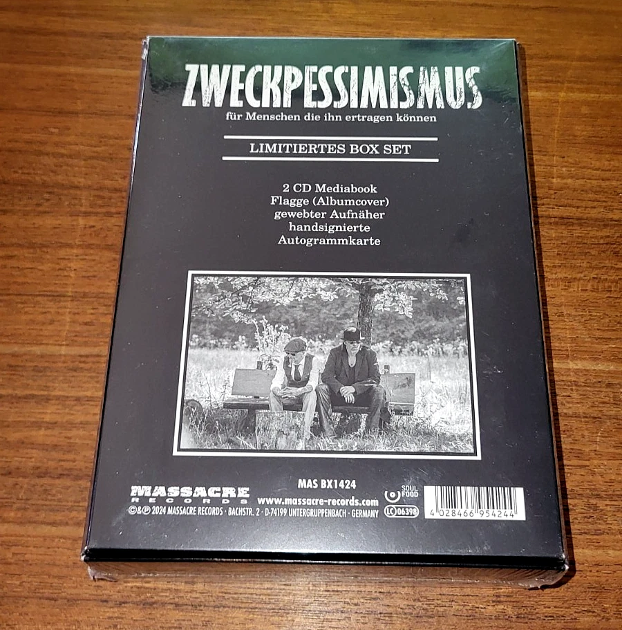 SCHAEDLICH & SÖHNE - Zweckoptimismus... - Ltd. Boxset (2025; Massacre; Eisregen) - Bild 4 von 4