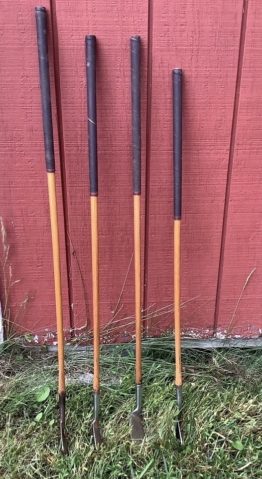 4 Vintage Spaulding Wood Shaft Golf Clubs Dundee Putter Mashie Iron