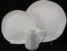 Portmeirion Arbor Creamy White Set of Dinner Plate Salad Plate and Mug