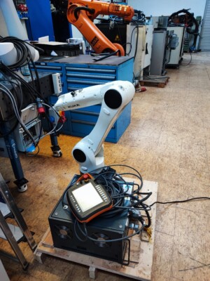 Roboter KUKA KR10 R1100 sixx KRC4 -weiß- komplett - inkl. 19% MwSt.