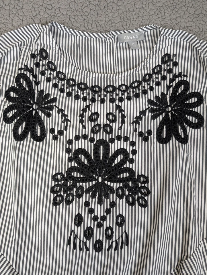 Blusa Kenar Blanca Negra Camisa a Rayas Blusa Pequeña Corbata Frontal Manga Larga Top Foto 4 de 4
