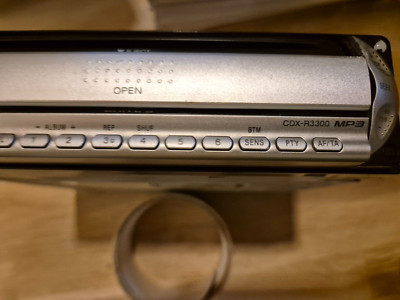 Autoradio Sony CDX-R3300 Drive-S FM CD MP3 serien NR 1931658 gebraucht
