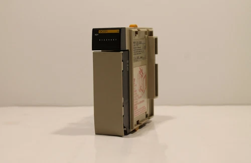 Omron CQM1-OC221 Output Unit