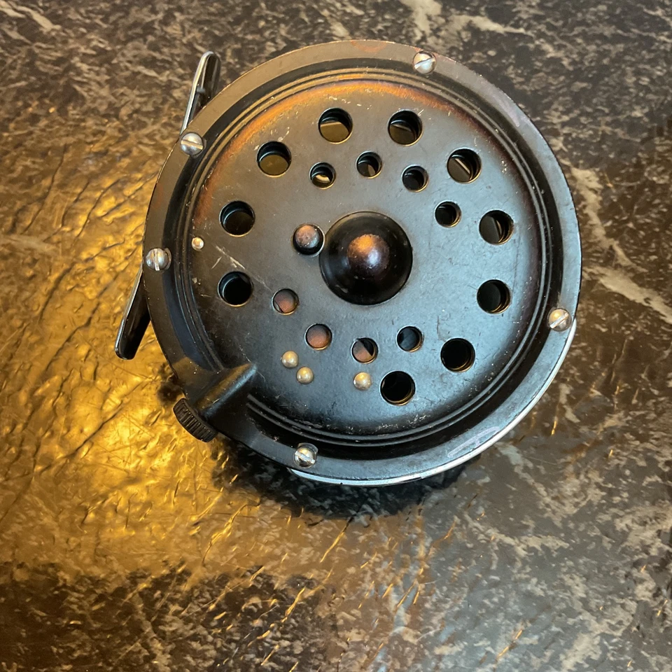 Carrete de mosca de acción única Shakespear Sigma 95 hecho en EE. UU. de colección Foto 3 de 4