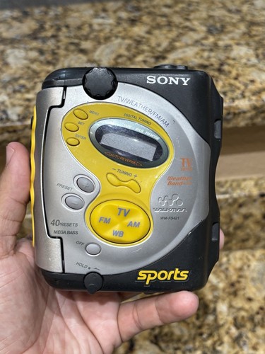 Walkman sportivo vintage Sony WM-FS420 lettore cassette radio - testato funzionante
