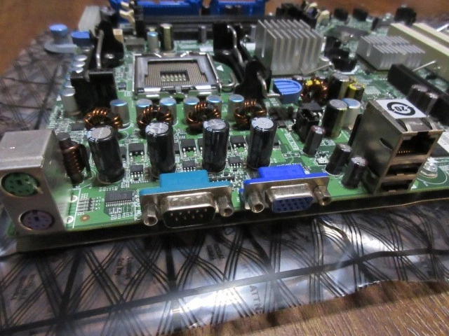 Dell PowerEdge 840 Server Motherboard S10 XM091 0XM091 - in USA - Image 3 of 4