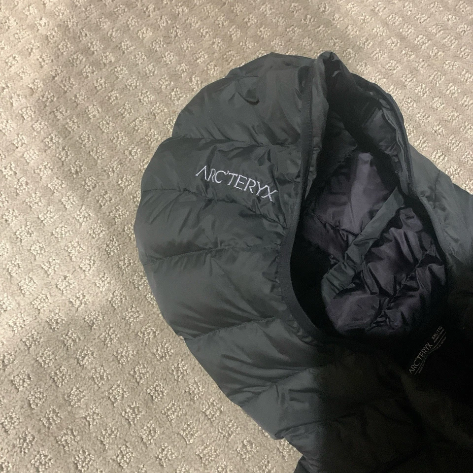 Arcteryx Cerium толстовка с капюшоном куртки черный гусь пуховик - отличном состоянии - Изображение 4 из 4