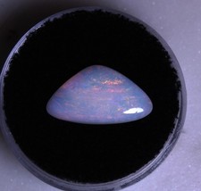 2.35ct solid Australian light opal freeform/triangular gem, red/orange moss pttn