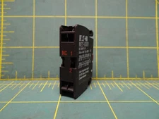 Eaton Elec. Moeller M22-CK01 Switch Contact Block 1NC Panel Mount Spring Clamp