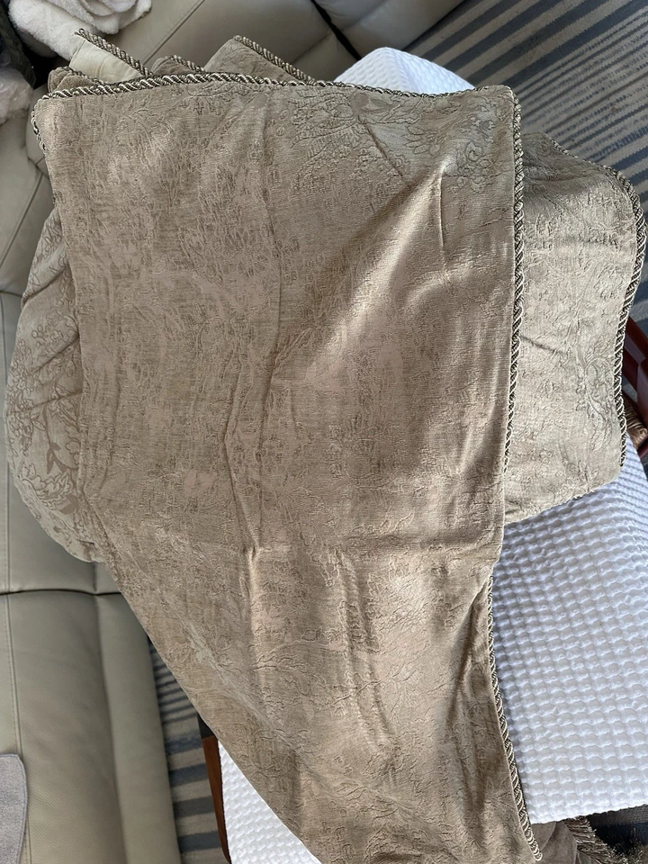 Vintage JC Penny Asian Floral Comforter And Shams /pillowsSet King  Cotton  2005 - Image 4 of 4