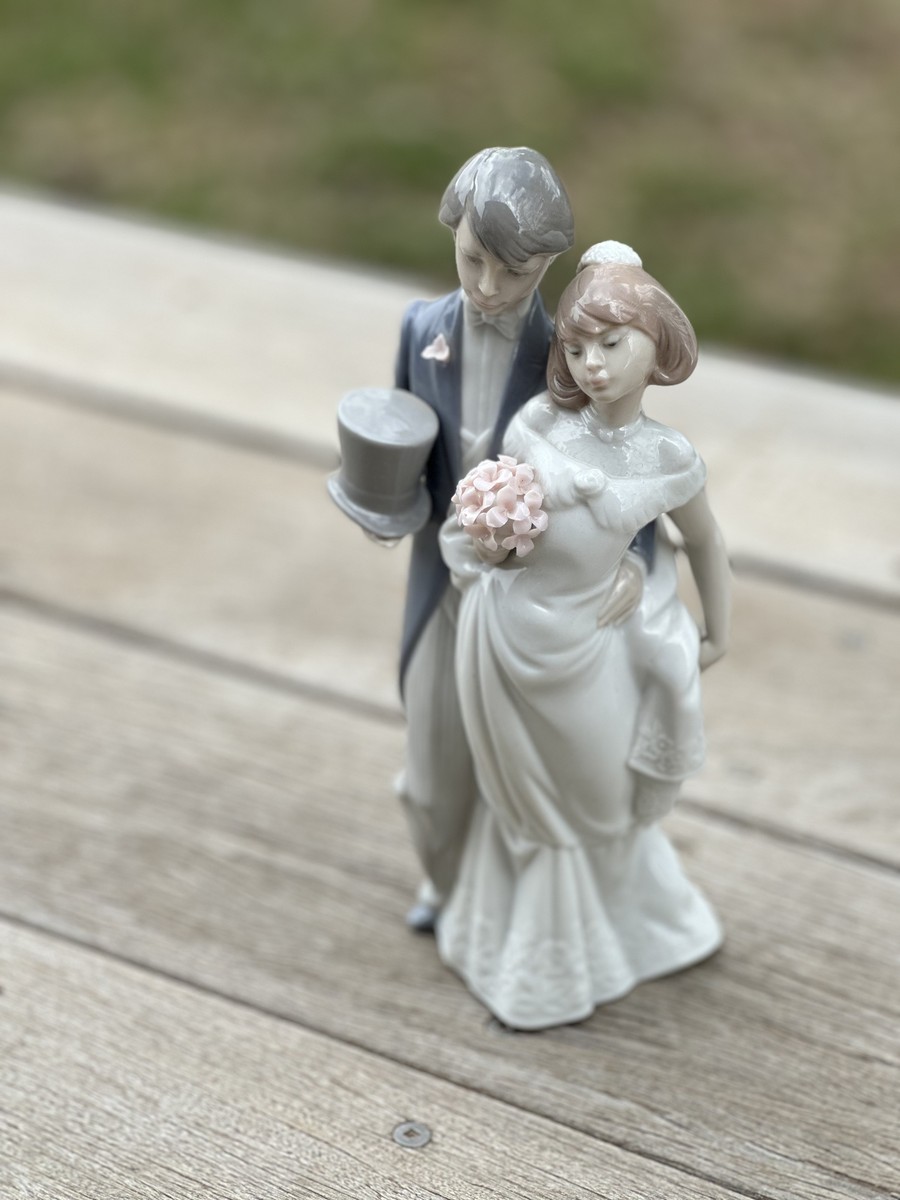 Vintage LLadro Wedding Bells Figurine, Original Box, Mint