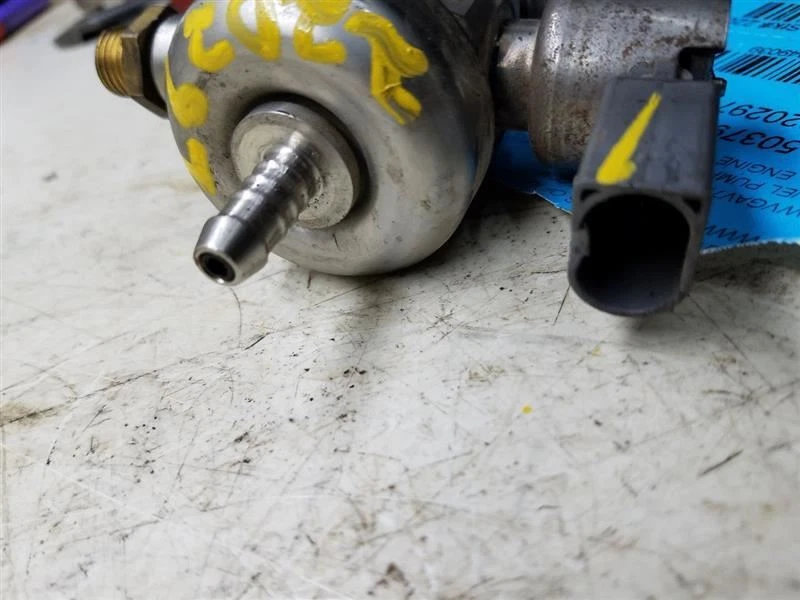 Bomba de combustible solo 2,0 L turbo gasolina compatible con 08-13 AUDI A3 1049039 Foto 2 de 4