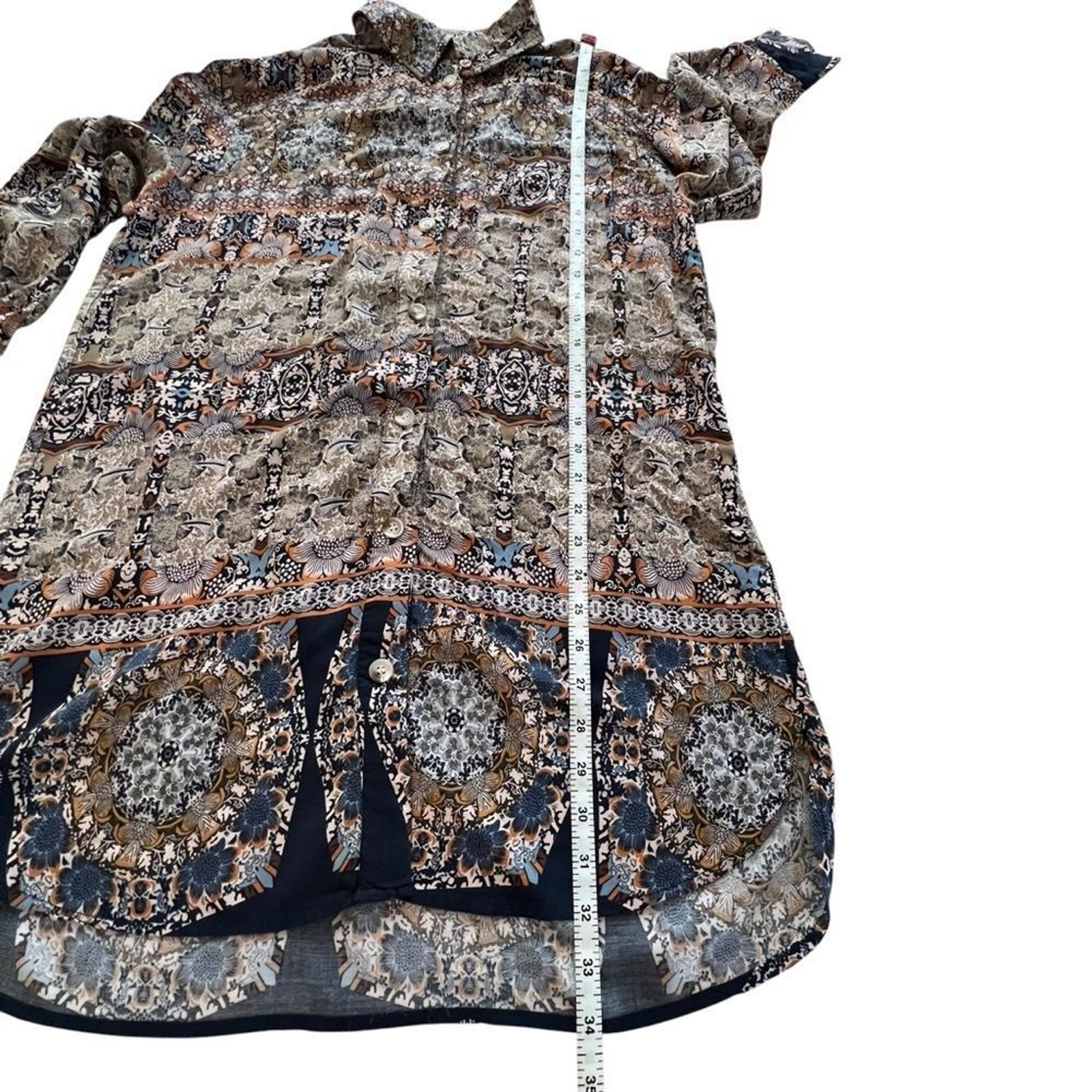 Vici Geometric Button Down Tunic size Medium - image 5