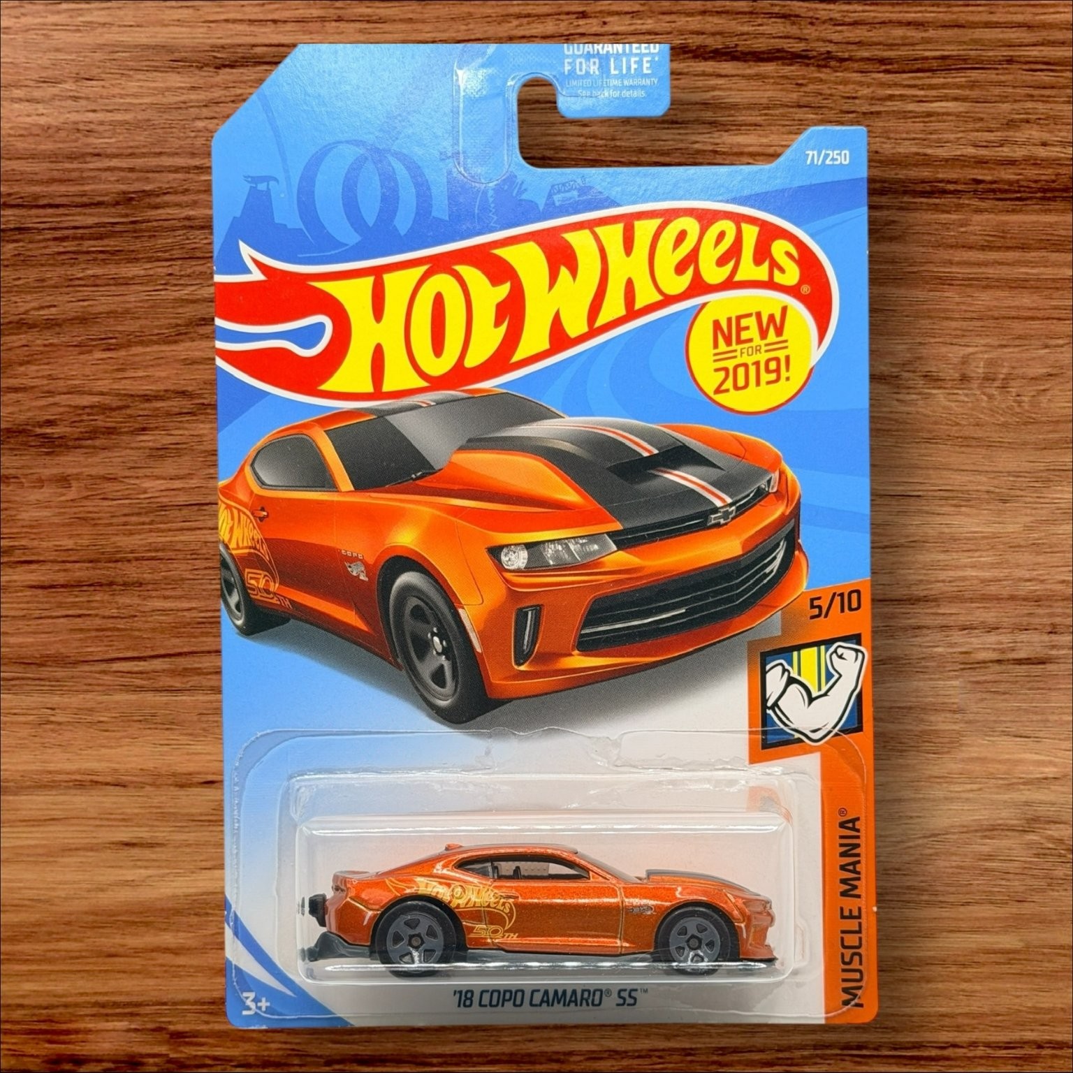 Hot Wheels '18 COPO Camaro SS 1:64 Muscle Mania Orange Black Stripes
