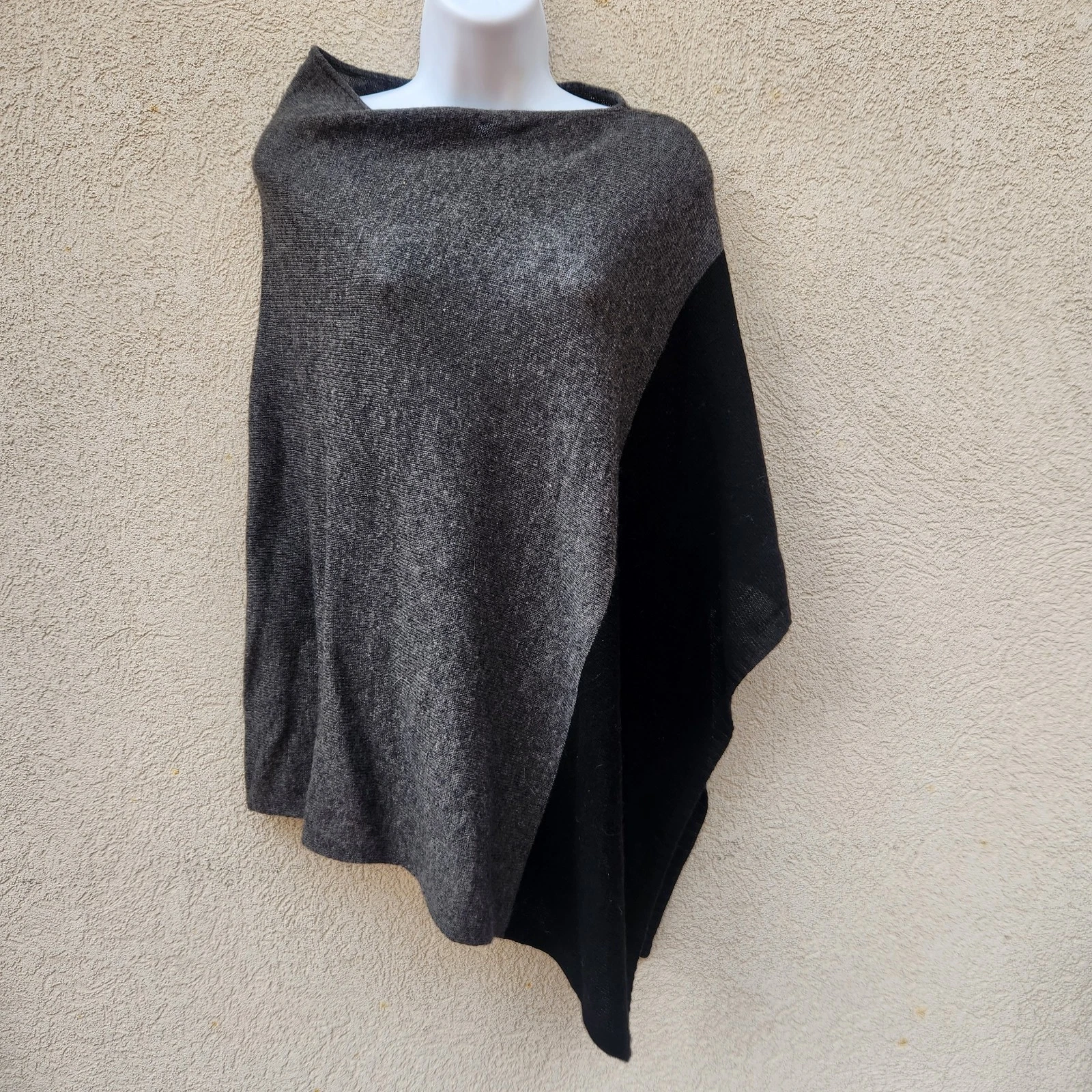 CELESTE Women's Poncho One Size Gray Black Wool Cashmere Blend Soft