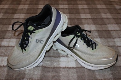 On Cloud Grey Cream Helion CloudTec Men's Shoes Sneakers Sz 10.5 Cloud Spark