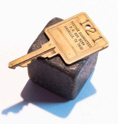 Vintage Post Office Postal Service PO Box Key #121 Brass  Amarillo Tx 79101
