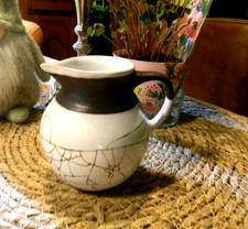 kleiner Krug / Vintage-Vase - Raku-Brand - Craquele`-Muster - Design by L. 10 cm