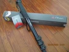 Oben monopod ACM-2400 in great condition, black color comes with caring case 