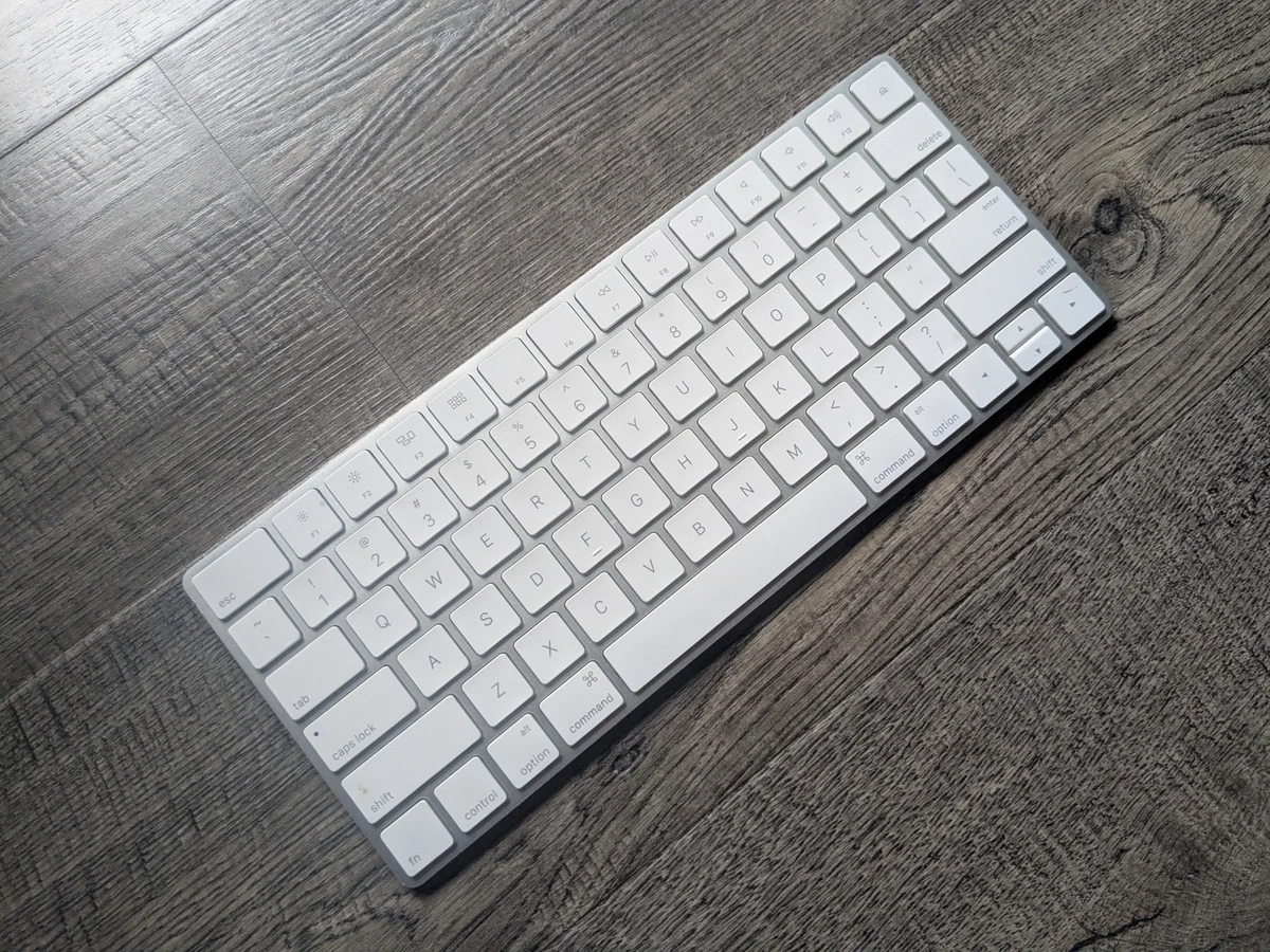 Apple Lightning English Computer Keyboards & Keypads for sale | eBay