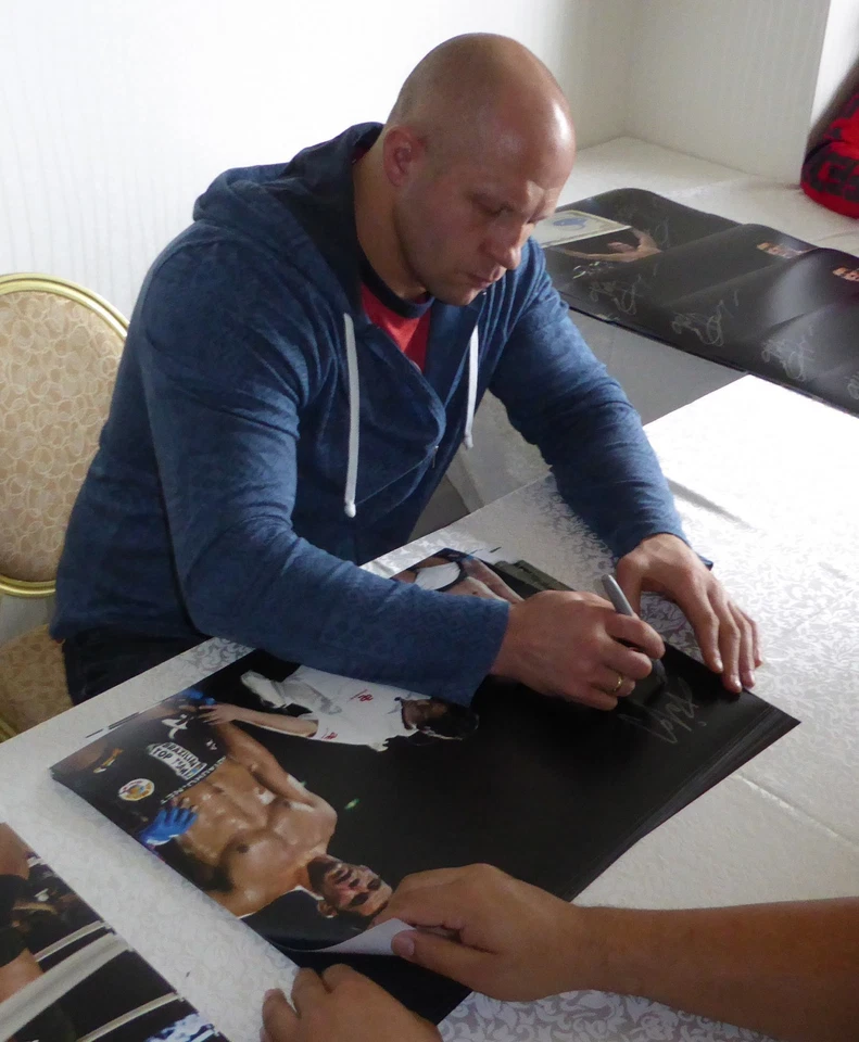 Foto firmada por Fedor Emelianenko y Antonio Rodrigo Nogueira 16x20 certificado de autenticidad BAS Pride FC Foto 2 de 4