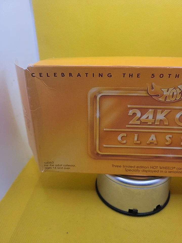 1995 Hot Wheels FAO Schwarz 24K Gold Classics Set of 3 Cars 540K Talbot Phantom - Image 2 of 4