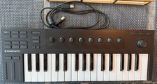 Native Instruments M32  Komplete Kontrol Keyb...