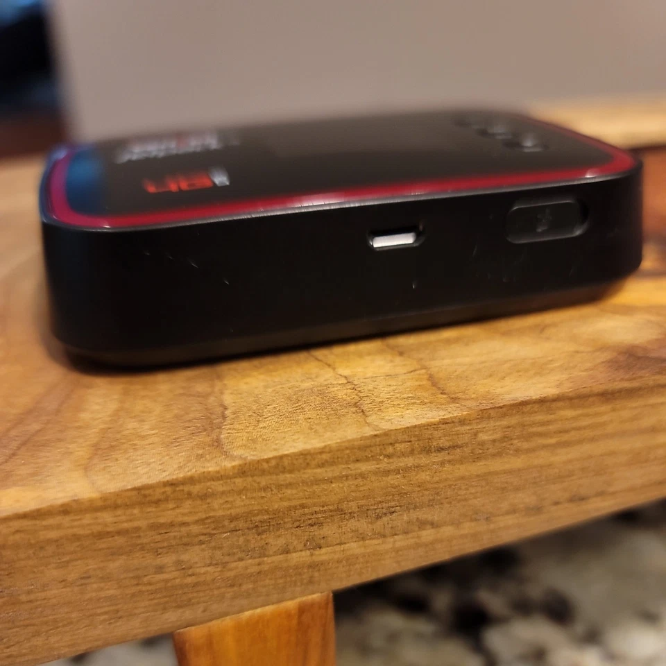 PANTECH VERIZON JETPACK 4G LTE - Image 3 of 4