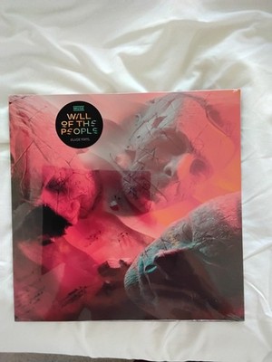Muse  Will Of The People  Black Vinyl LP Signed 16x12 display