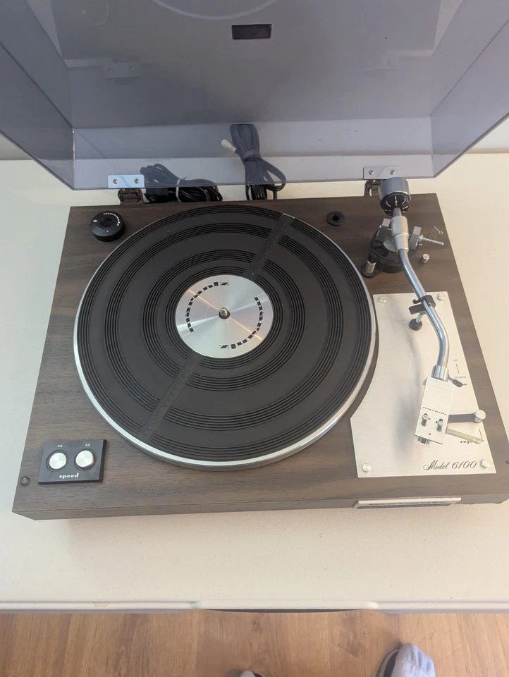 Tocadiscos Marantz 6100 vintage 1976-77 con lápiz óptico Shure 5x funcionando buen estado Foto 2 de 4