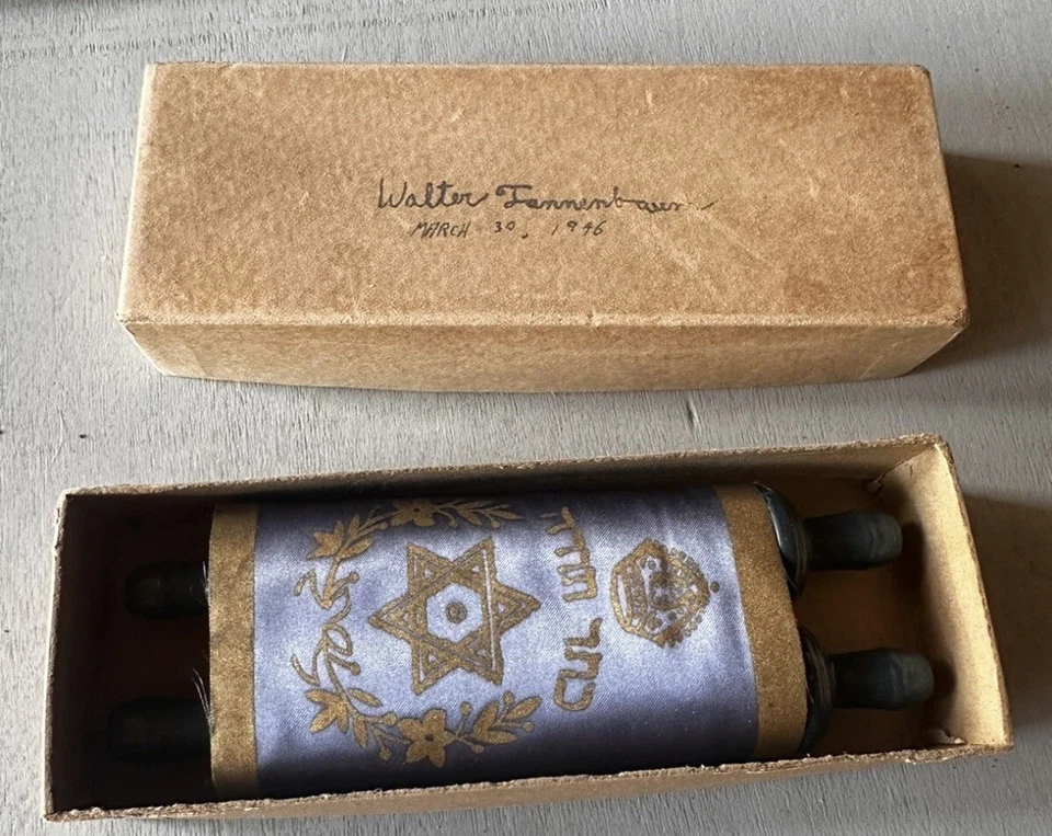 EXTREMELY RARE TORAH BIBLE SCROLL JEWISH FRAGMENT WITH BOX March 10th 1946 - Image 3 of 4