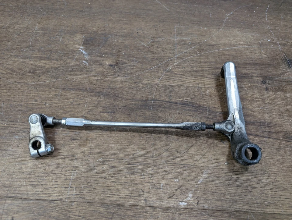 Honda CBR1000RR 2004-2007 OEM PALANCA DE CAMBIOS Y ACOPLAMIENTO - 24720-MEL-000 Foto 3 de 3