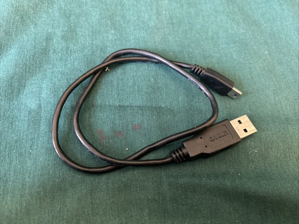 Garmin Nuvi 1390 5" Touch GPS Navigation System TESTED bundled With Case - Image 2 of 4