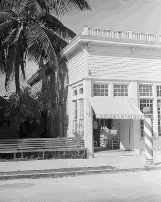 Key West, Florida Barber Shop St. View 1938 Vintage Old Photo 8.5 x 11 Reprints