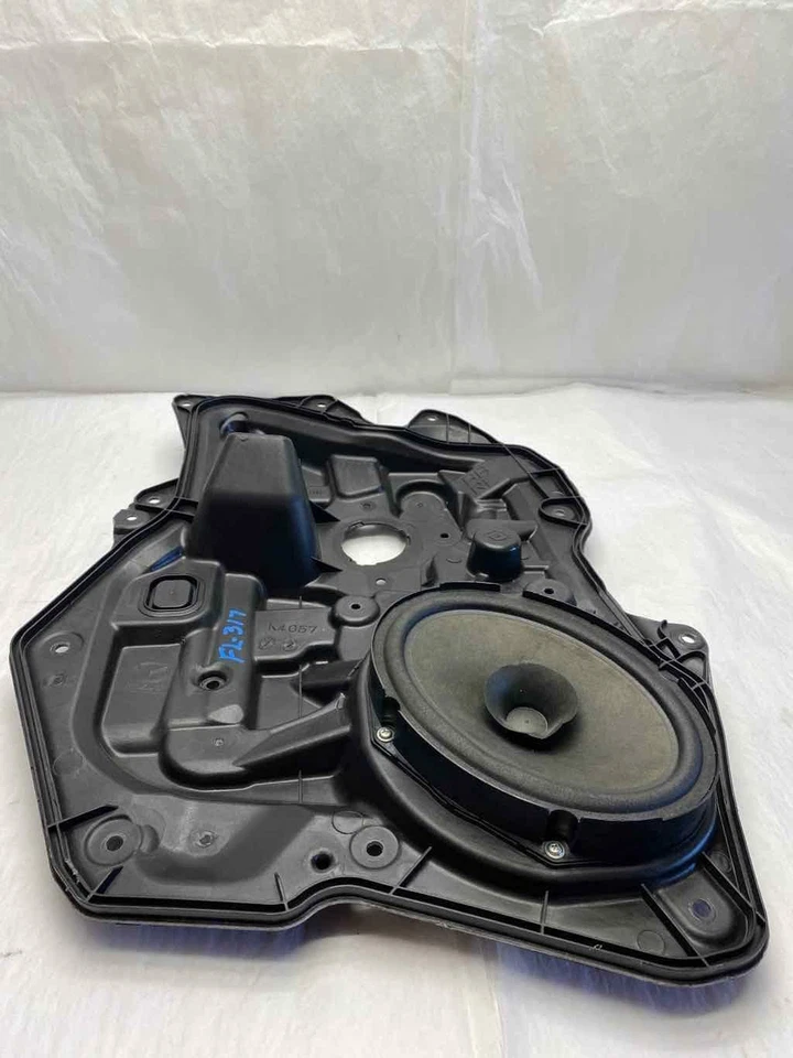 2011 MAZDA 3 задняя дверь отделка внутренняя панель держатель левая сторона водителя LH OEM - Изображение 3 из 4