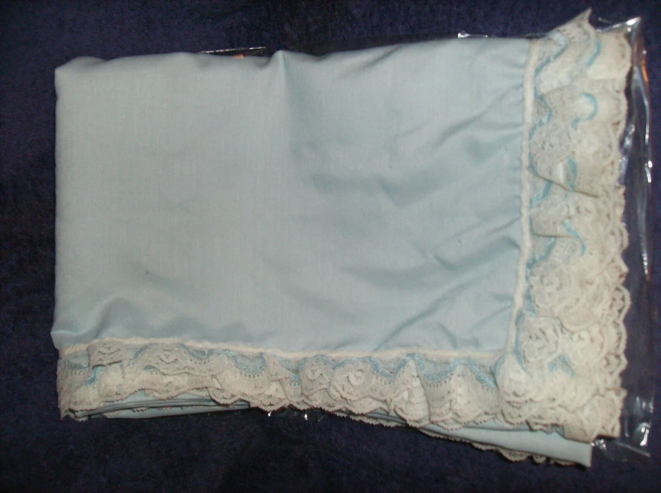 BLUE 52 X 70 TABLECLOTH NO IRON FABRIC Table Cloth MACH WASH & DRY MADE IN USA!  - Image 2 of 4