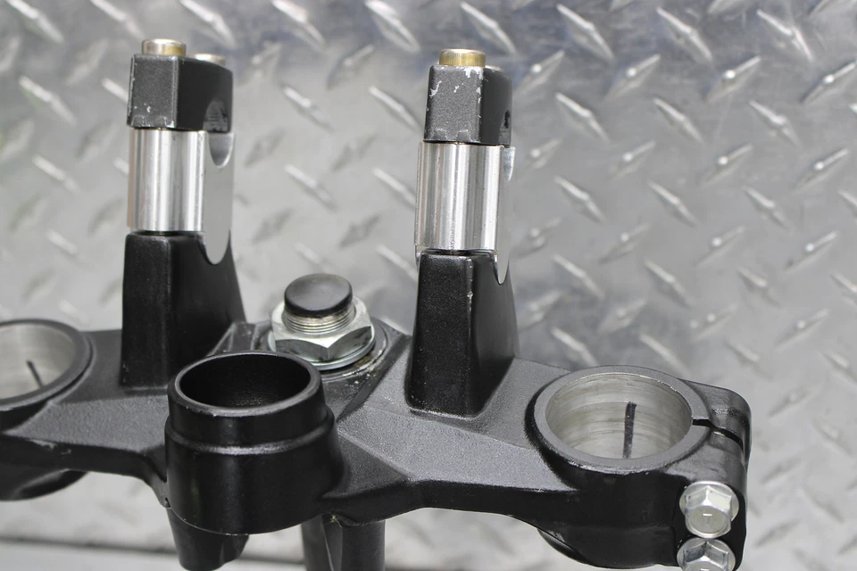 Kawasaki KLR650 2013 horquillas delanteras inferior superior triple abrazadera de vástago de árbol Foto 3 de 4