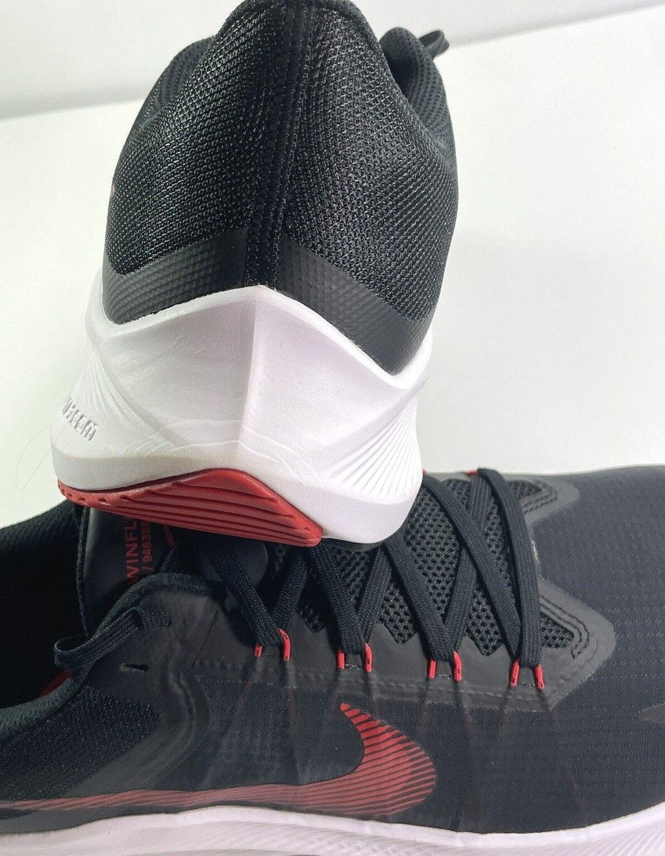 Authentic Nike Zoom Winflo 8 / BLACK-UNIVERSITY RED / Men's /Reg
