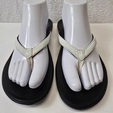 OluKai Ohana Beach Sandals Women Size 8 White/Black Flip Flops Shoes
