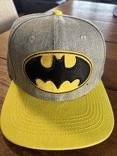 Batman DC Comics Snapback Adj Light Gray Black Yellow Cap Hat 20 Wool EUC. S1
