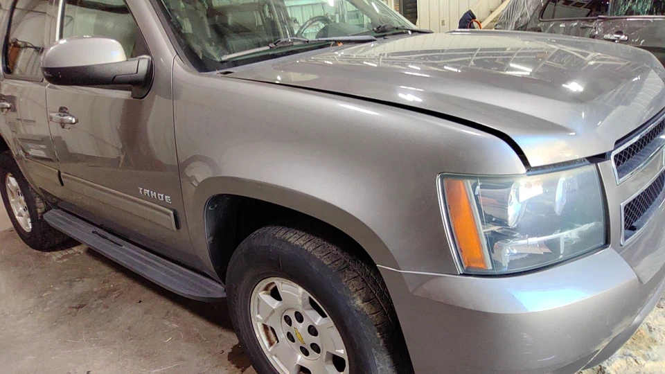 07-14 Tahoe Suburban OEM Right Passenger Fender Graystone 16U LOCAL PICKUP ONLY - Image 2 of 3