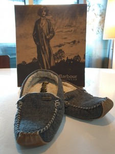 women's fleece lined moccasin slippers