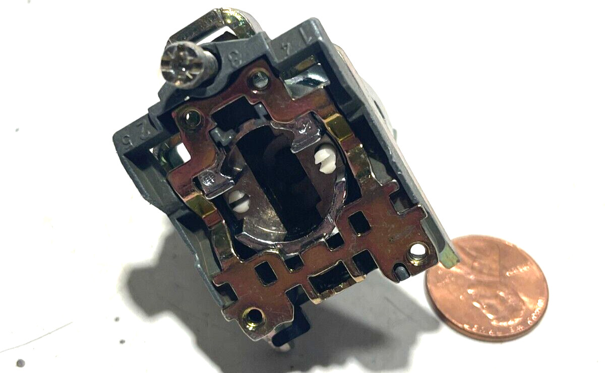 ALTECH TEKNIC 2 POSITION SELECTOR SWITCH OPERATOR