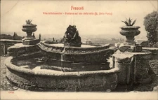 Fountain Frascati Italy vintage UDB postcard u960