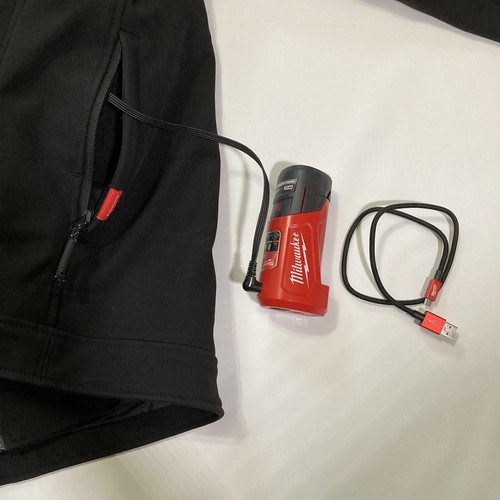Milwaukee Black M12 Heated Jacket 2XL W/ Battery, Charger and Adapter WORKS - Picture 15 of 24