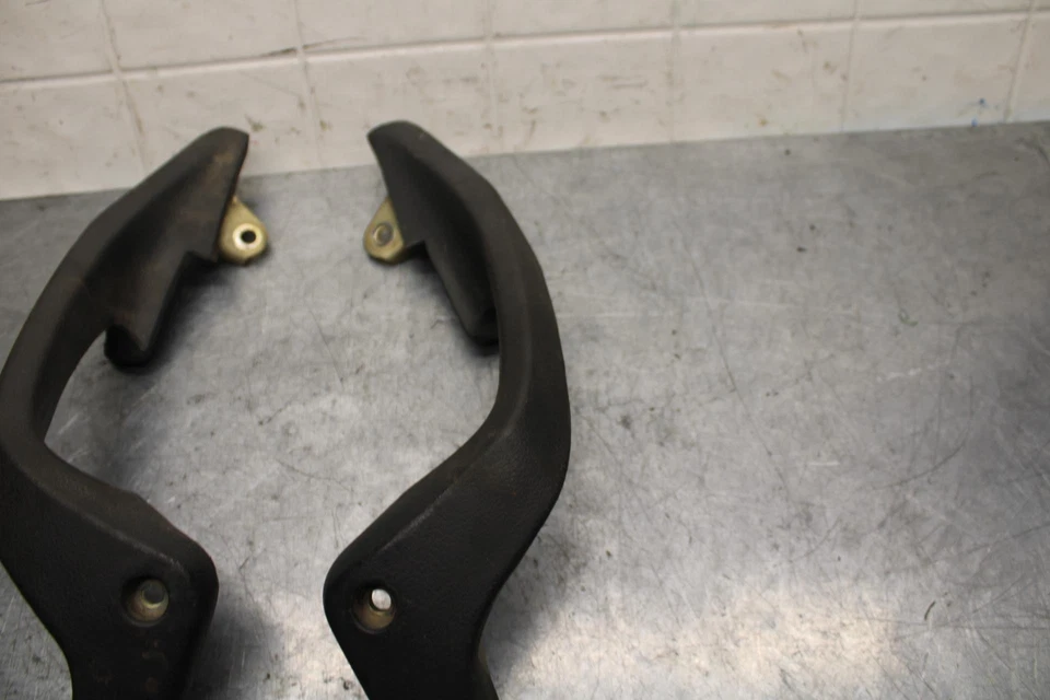 Honda ST1100 2001 pasajero asiento trasero barra de agarre juego de manijas BB77 Foto 4 de 4