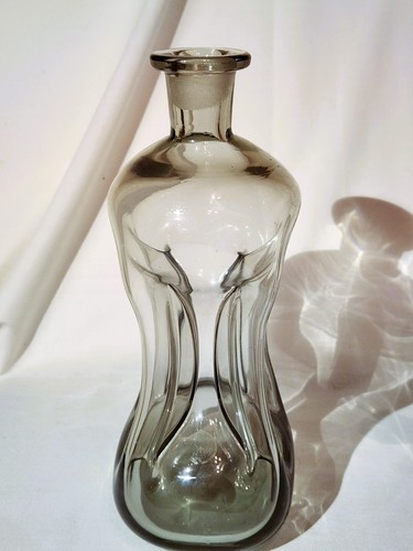HOLMEGAARD Denmark Smoke Glass KLUK KLUK Decanter & (3) Cordials - Picture 7 of 7