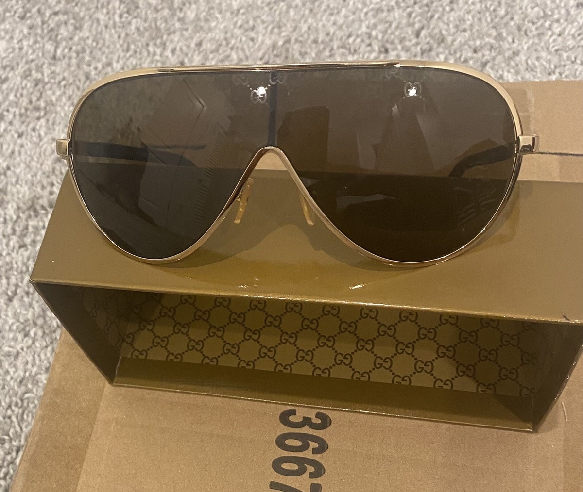 Gucci Aviator GG0105S Aviator Sunglasses in Gold and Brown Gradient NWT Gucci Sunglasses GG-0015-S 003 main image 4