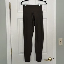 ALO 7/8 length the airlift legging-small